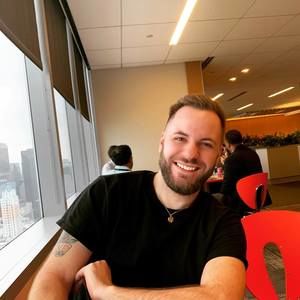 Meet your Posher, Alex